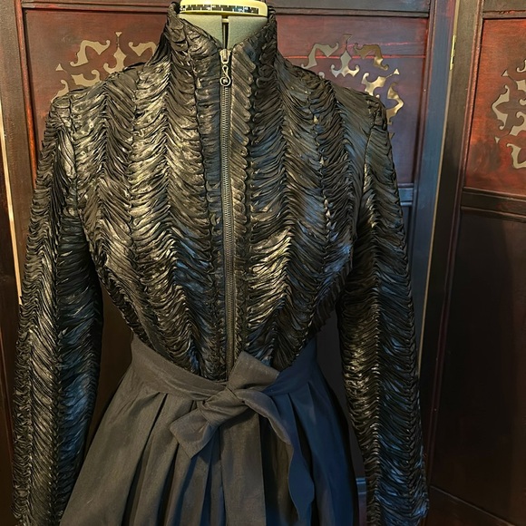 Beautiful Black Mini dress. - Picture 3 of 5